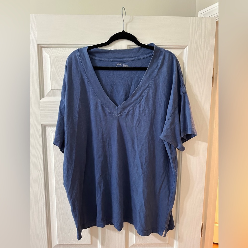 Aerie Oversized V-neck T-shirt